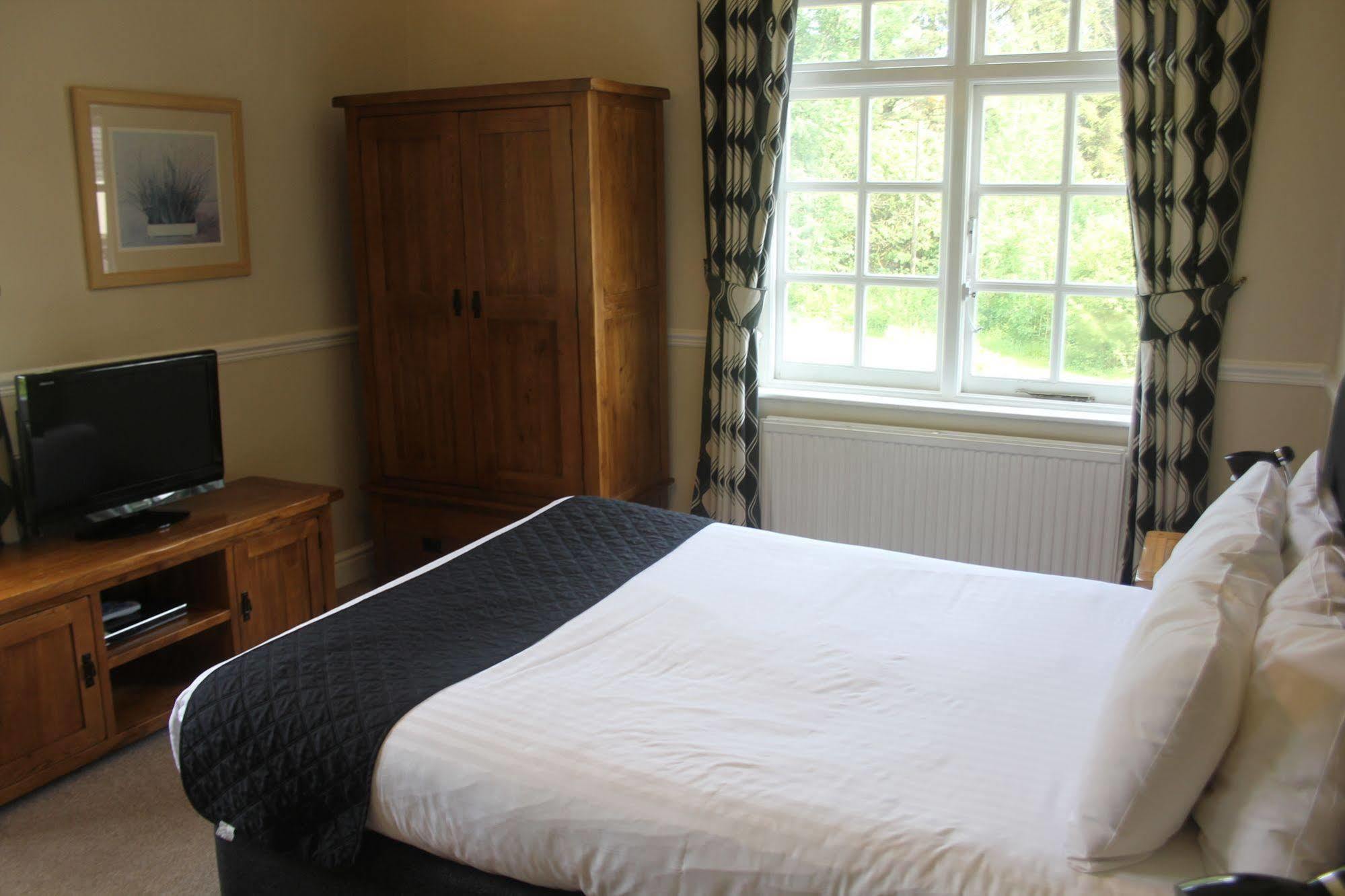 Nant Ddu Lodge Hotel & Spa เมอเทอร์ทิดฟิล ภายนอก รูปภาพ