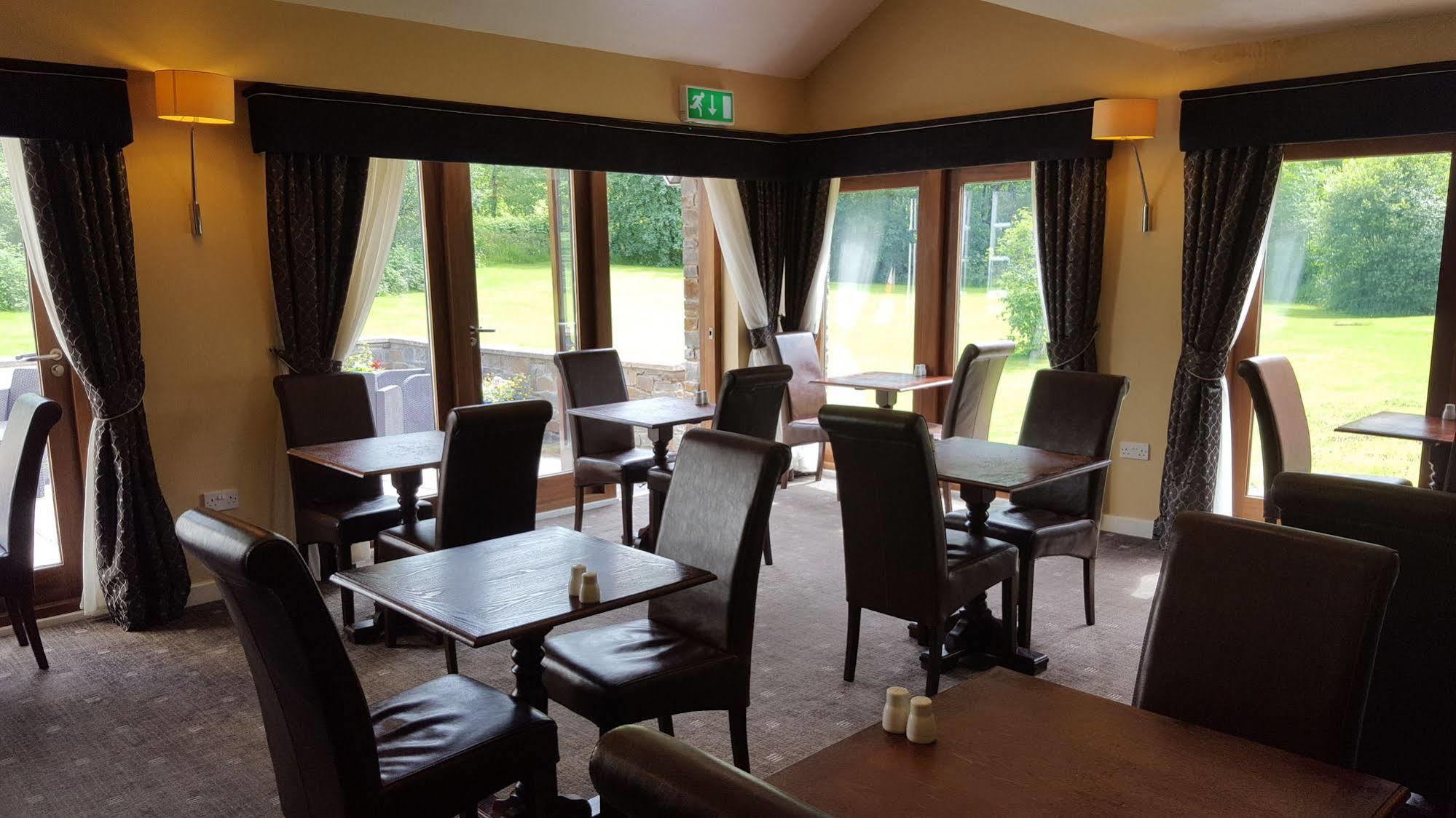 Nant Ddu Lodge Hotel & Spa เมอเทอร์ทิดฟิล ภายนอก รูปภาพ
